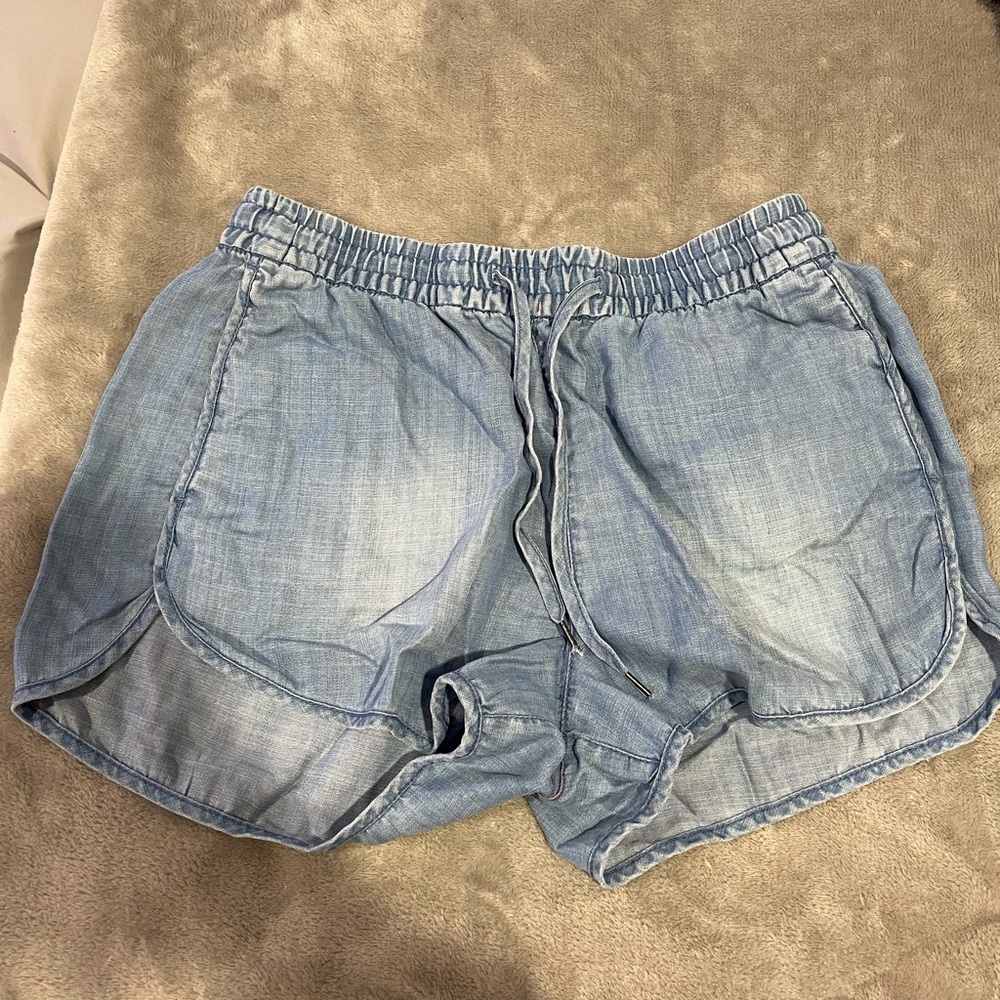 Denim flowy shorts